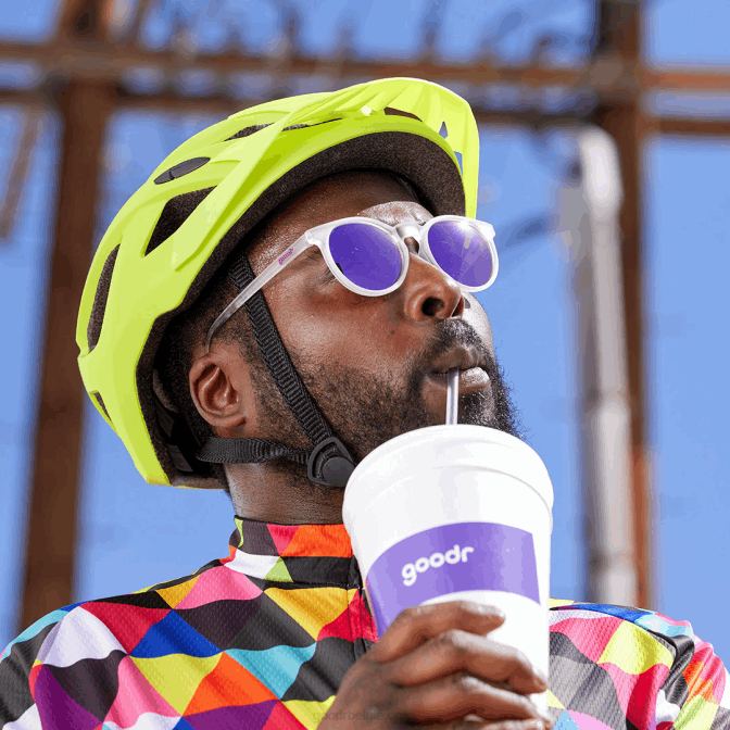 Goodr er zijn vreemde dingen aan de gang bij de cirkel gs 422693